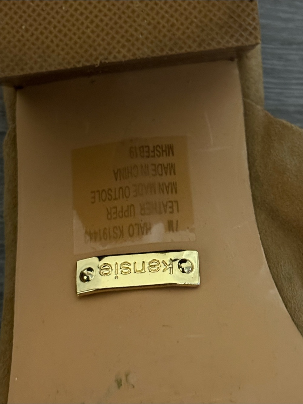 Kensie Camel Suede Scalloped Block Heel Mules - Picture 4 of 4